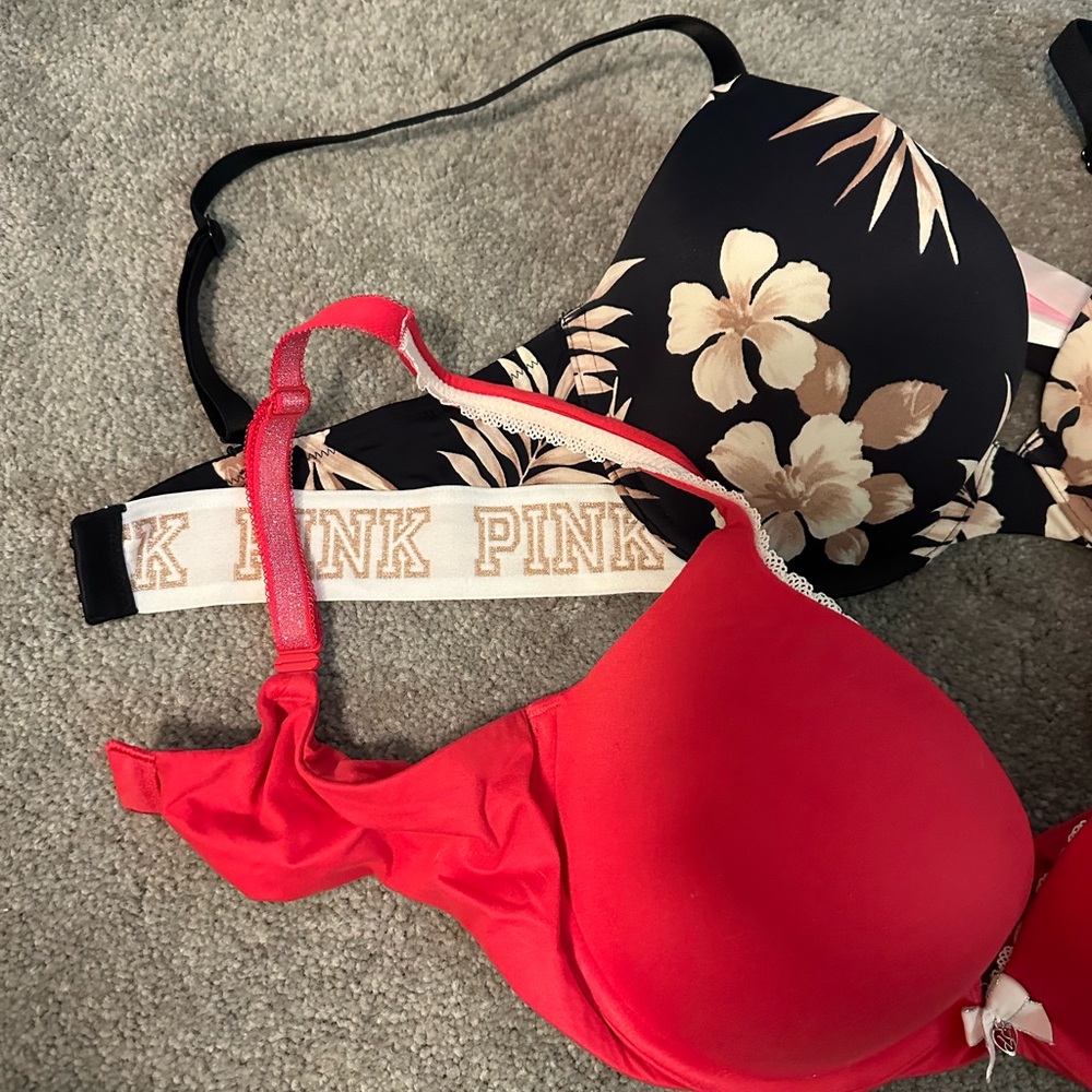 Pink Bras - Picture 4 of 5